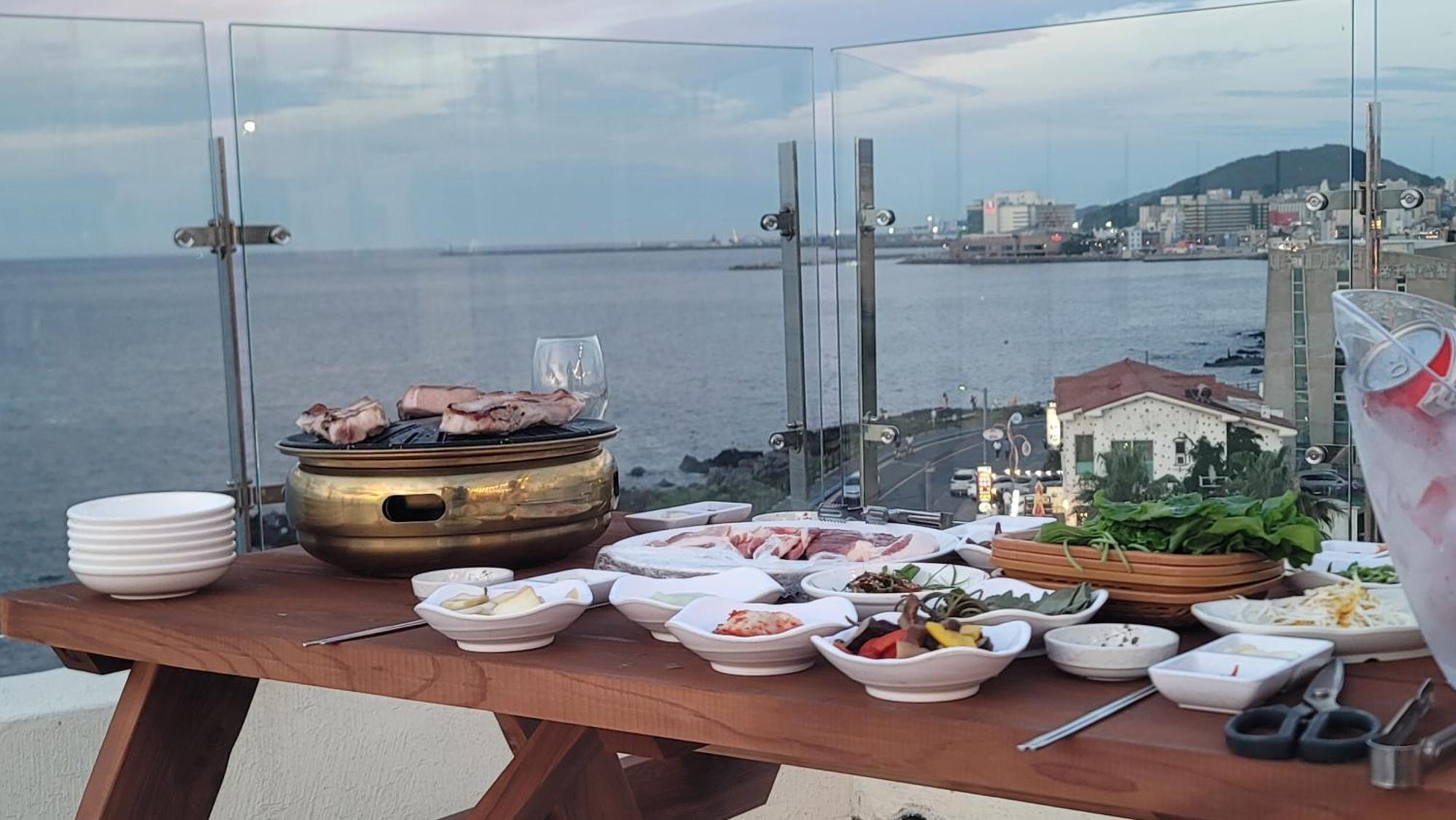 Вилла Jeju Ocean Vill Экстерьер фото