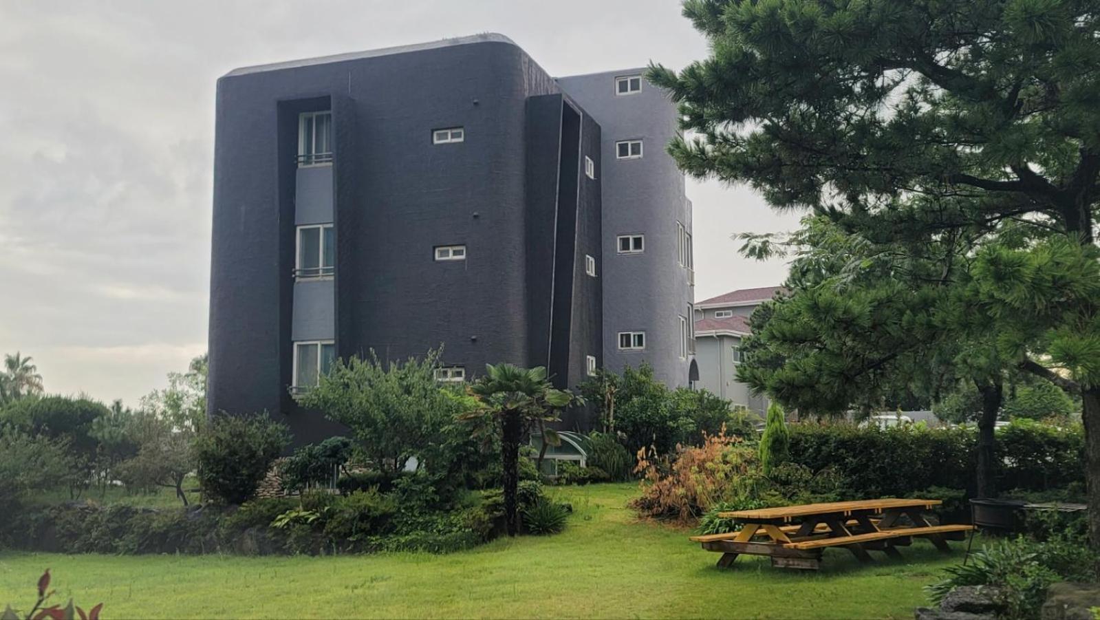 Вилла Jeju Ocean Vill Экстерьер фото